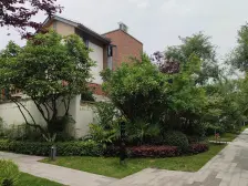 龙兴 中航小镇花溪洲1组团四房220万