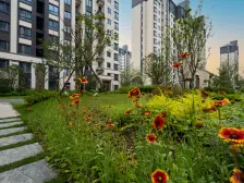 9月24日新上好房,居家装修,正对花园,业主诚意出售