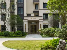 新上中式合院别墅 大边套 位置好精装修拎包入住