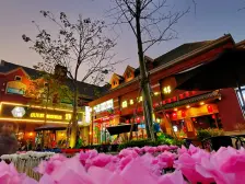 保利紫山,双拼别墅,壕华装修。球场那么大的花园!