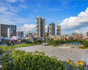 全新南向横厅精装四房,通风采光好,望花园安静配套齐
