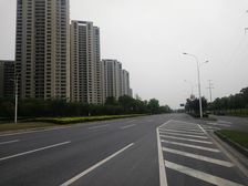 城南双清湾旁,小区绿化高,采光好相中价格可谈