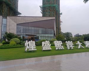 悦珑府户型方正,采光好视野好,诚心出售