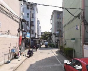 应行久加仁爱,精装修,楼层好,诚心出售。