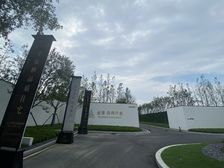 此房手续齐全,格局好,采光好,无遮挡,出行方便