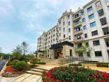 新小区人车分流,精装修保持好,看房方便房主诚心卖