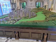 万达轻轨旁 龙湖物业 联排别墅 3+2 加80平屋顶花园