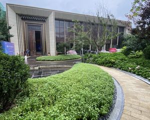华萃西山洋房顶层26平置物空间重金重装拎包入住