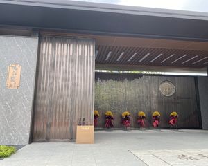 荣和观江墅,别墅区,毛坯六房。