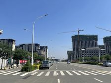 东河区青山路富力院士庭生活方便有本配贷环境优美