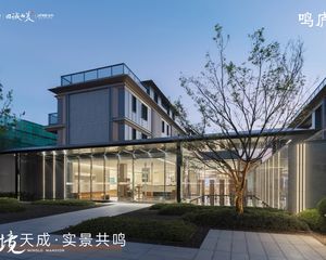 楼层位置好,带车位。看房随时可以看,房东诚心卖
