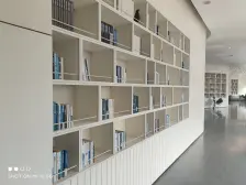 轻轨四房,前后看中庭,居家安静,次新小区,品质高。