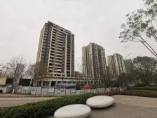 央企大4房 户型方正 次新小区 小区环境优美 配套齐全