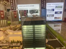 此房为复式结构近轻轨近天街 层高6米