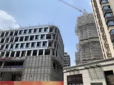 次新房户型方正,得房率高,南北通,楼层高,采光好。