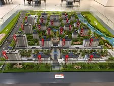 湖畔上叠双车负一100平满两年有钥匙可贷款露台40