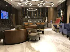 解放碑商圈 21年次新小区 楼下三轻轨 业主急卖