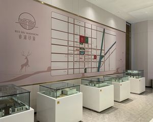 瑞湖印象四室两厅两卫两阳台精装修
