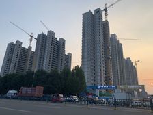 华润万象府三期 142平毛坯低楼层 有车位成本出 可小刀