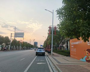 新城朗隽大都会4室2厅东南南东西南北