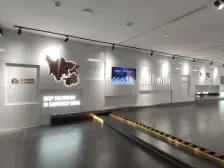 绿地听江左岸 4室2厅 东南