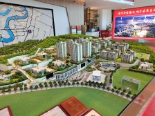 四公里次新小区,轻轨近,环境好,户型方正,楼层好