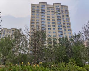 恒鼎荣庭 精装未住 南北通透五居室 有车位 采光视野好