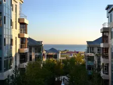 琥珀湾可看海装修保持好三层大挑空