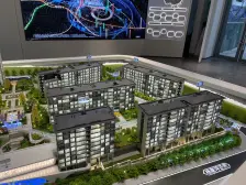 这房子有花园,不大但是也不小。