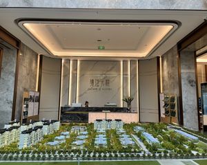 华发统建锦江大院4室1厅南