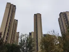 此房南北通透格局,楼层好,视野宽阔,采光充足