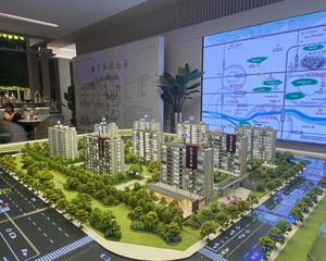 金地天阳·翡翠云邸3室2厅南