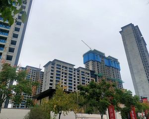 滨河珑府丨满两年丨河景房大阳台丨人车分流