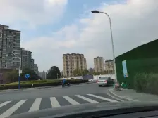 南北通透好格局,视野宽阔,采光充足,门口地铁商场
