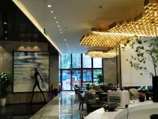 轻轨站旁次新小区,近公园,小区环境好