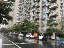 见高品质小区 环境优美 中间楼层 临河观景带大露台