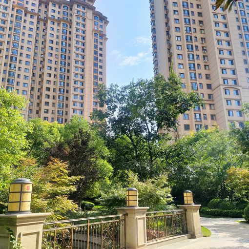 美景九悦山1室1厅1卫南朝向1600.00元/月出租