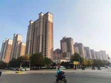 一楼带小院,总高6层洋房带电梯,看房有钥匙
