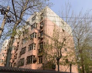 邯山区邯钢罗二生活区两居随时看房三楼