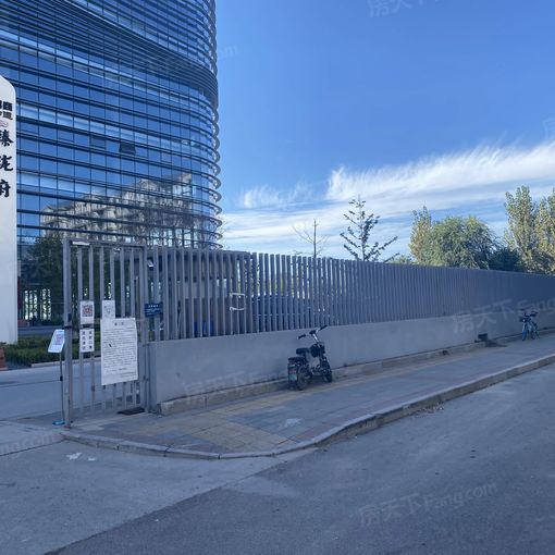 招商中建·顺义臻珑府4室1厅2卫南北朝向5500.00元/月