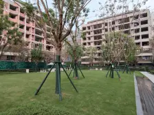 9号线春华大道站旁。三房洋房,次新小区