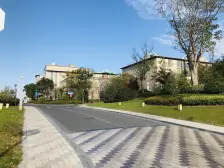 此房手续齐全,格局好,采光好,无遮挡,出行方便