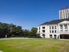 小区中间位置,中上楼层,视野开阔,阳光好