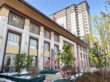 业主诚意出售,小区绿化好,停车方便,看房方便。