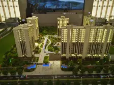 秀湖公园+板式结构+新小区+配套成熟+中间楼层