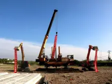 中内环低密度纯别墅区,人车分流。