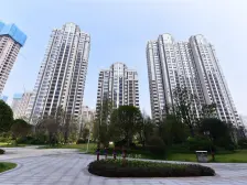 润和城 4室2厅 南