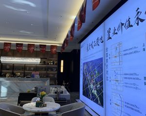 地铁1号线 次新房 精装四居室 太堡街