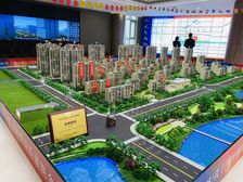 龙城·坤园 4室2厅 南 北