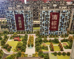此房小区环境好、楼层好采光好、地段繁华